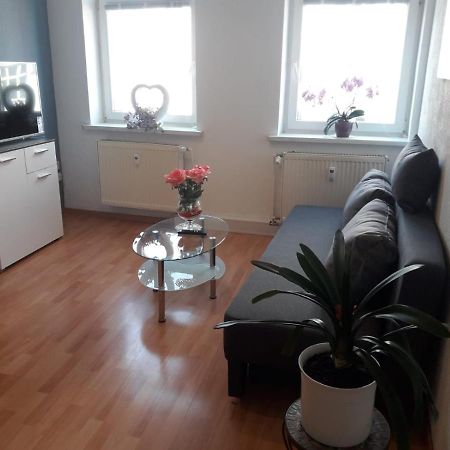 Thamy'S Homestay 2 Rostock Extérieur photo