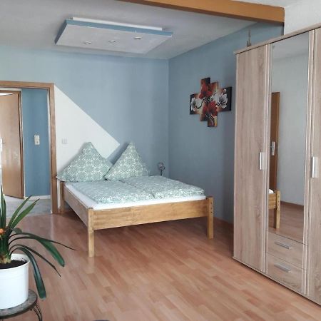 Thamy'S Homestay 2 Rostock Extérieur photo